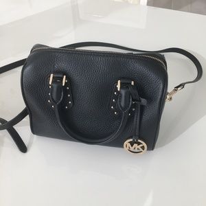 MICHAEL KORS CROSSBODY LEATHER DUFFEL BAG
